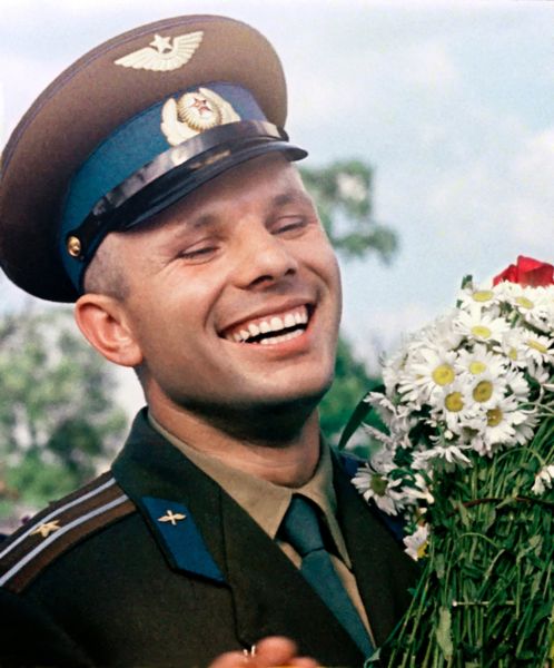 Поздравляем с Днём космонавтики!